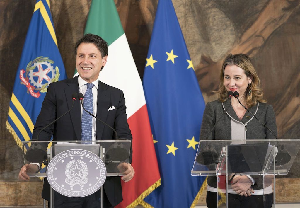 Sanità, l’emergenza non passa ma raddoppia