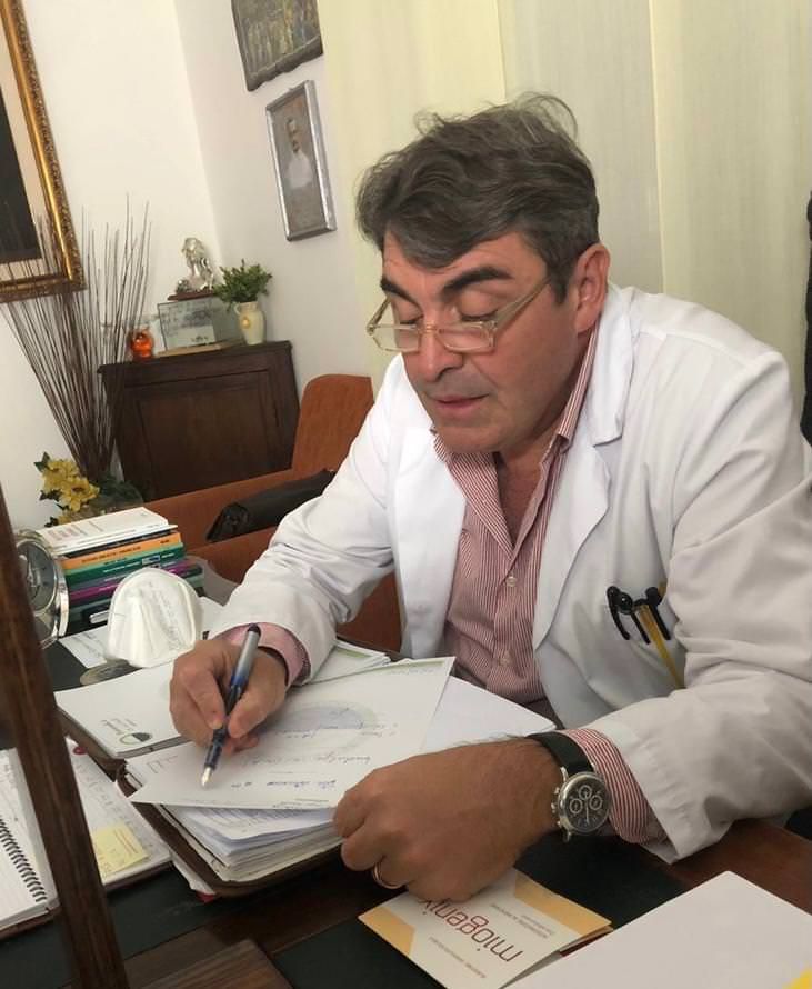 «La politica esca fuori dalla sanità»