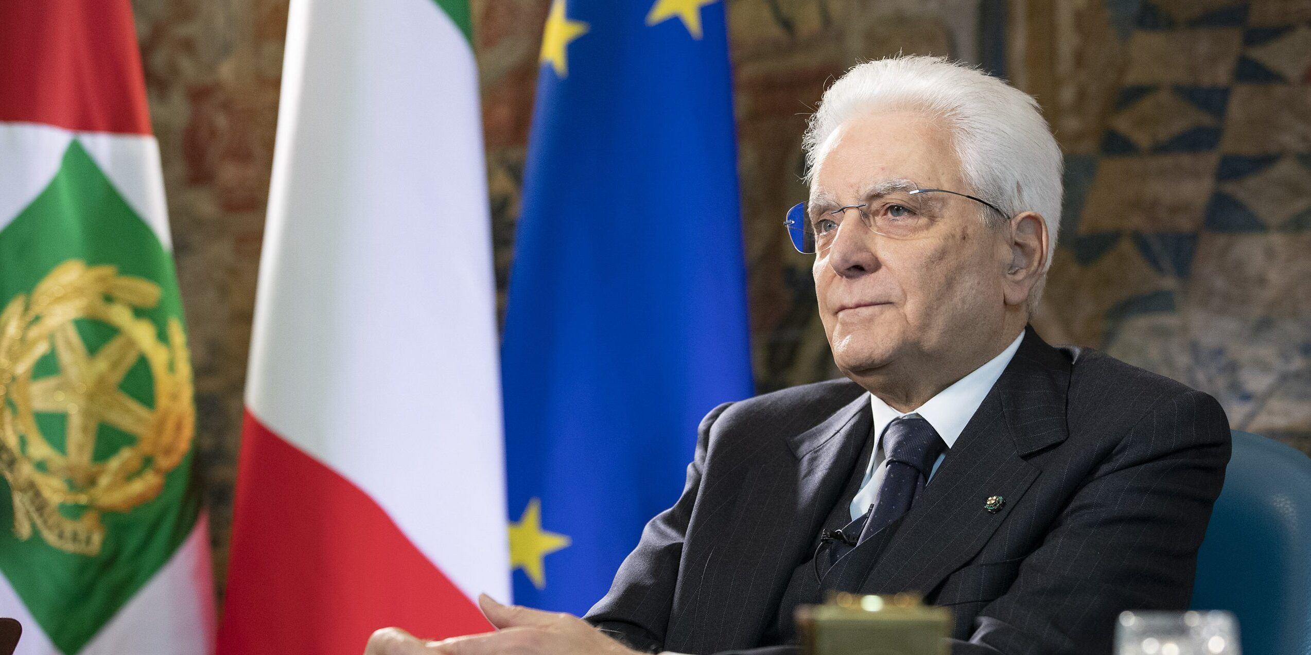 Quirinale, Mattarella verso la riconferma: il Capo dello Stato dà la sua disponibilità – LA DIRETTA
