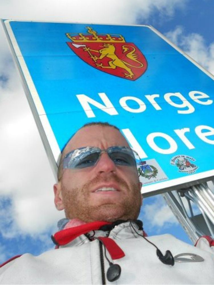 In viaggio con la moto da Reggio Calabria a Capo Nord