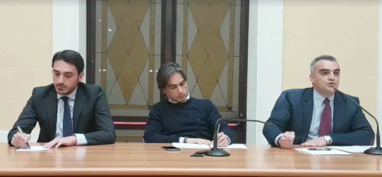 Falcomatà: «L'aeroporto di Reggio salvo grazie a noi»