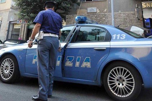 Maltratta moglie e figli, allontanato da casa
