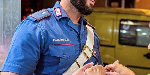 Ha un malore in strada e perde i sensi, una donna soccorsa dai carabinieri a Cinquefrondi