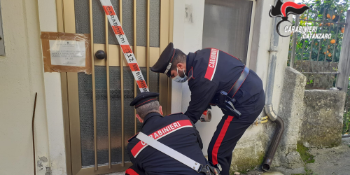 soffoca moglie dopo litigio