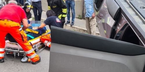 incidente lamezia e. toti