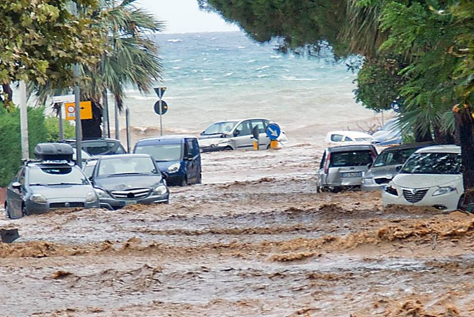 Corigliano Rossano, alluvione sei anni dopo: la polvere sotto i tappeti e i «lavori mai iniziati» – FOTO