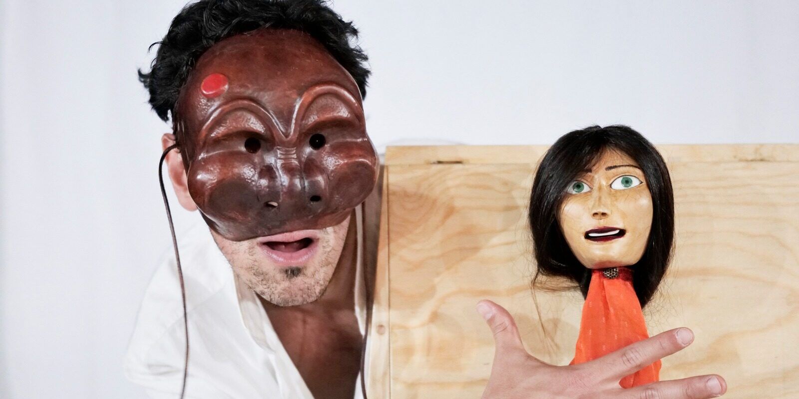 “Passi sulla mia testa”, nuova produzione al Teatro Comunale di Badolato