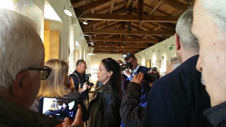 Noa visita il campo di Ferramonti: «Grande emozione»