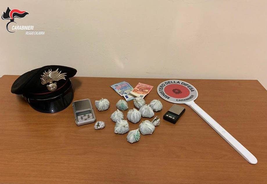 Reggio Calabria, andava in bici per spacciare: arrestato dai carabinieri
