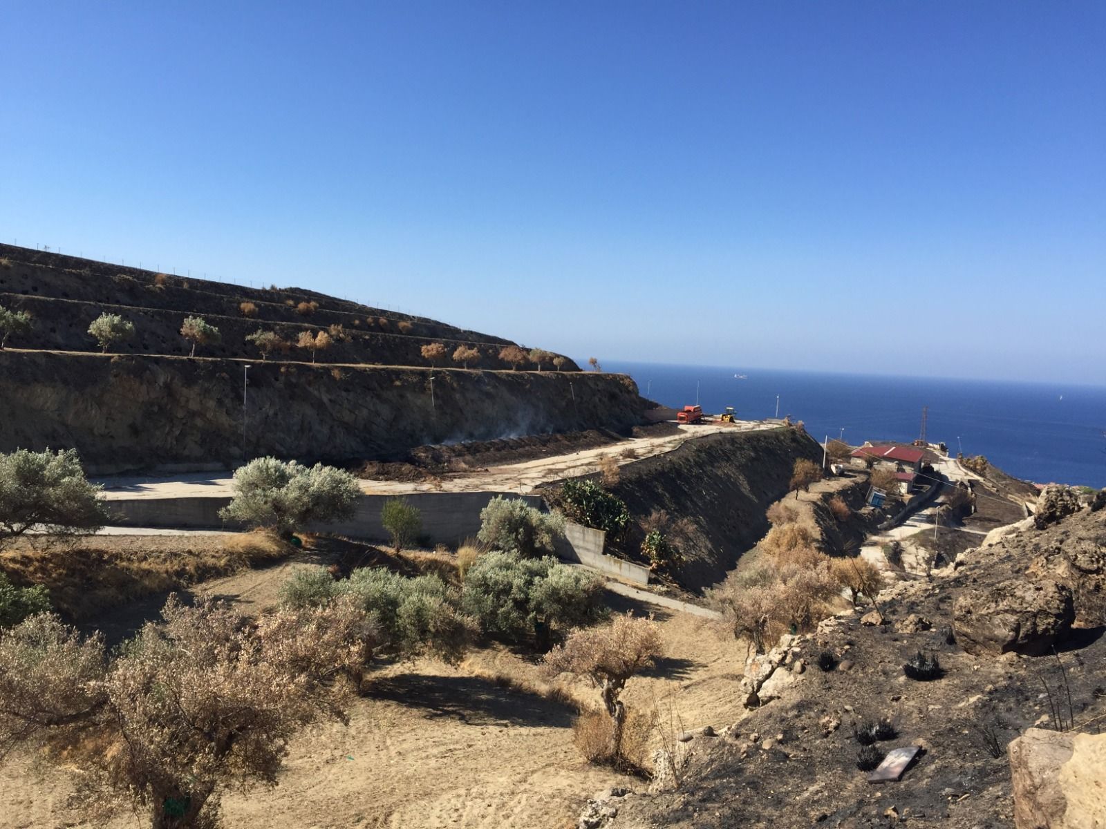 Incendio alla discarica di Lazzaro, pubblicato il report dell'Arpacal