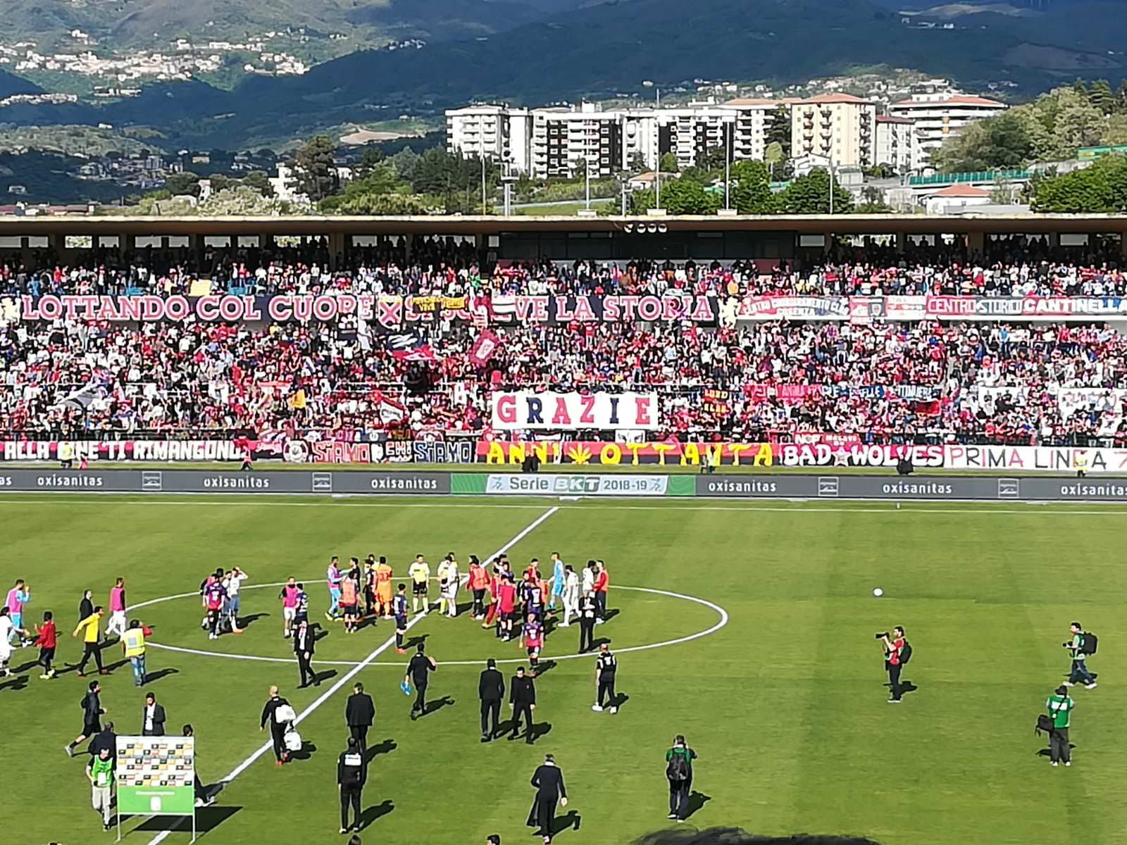 Festa al "San Vito Marulla": Tutino da cineteca, Cosenza si regala un altro anno in B