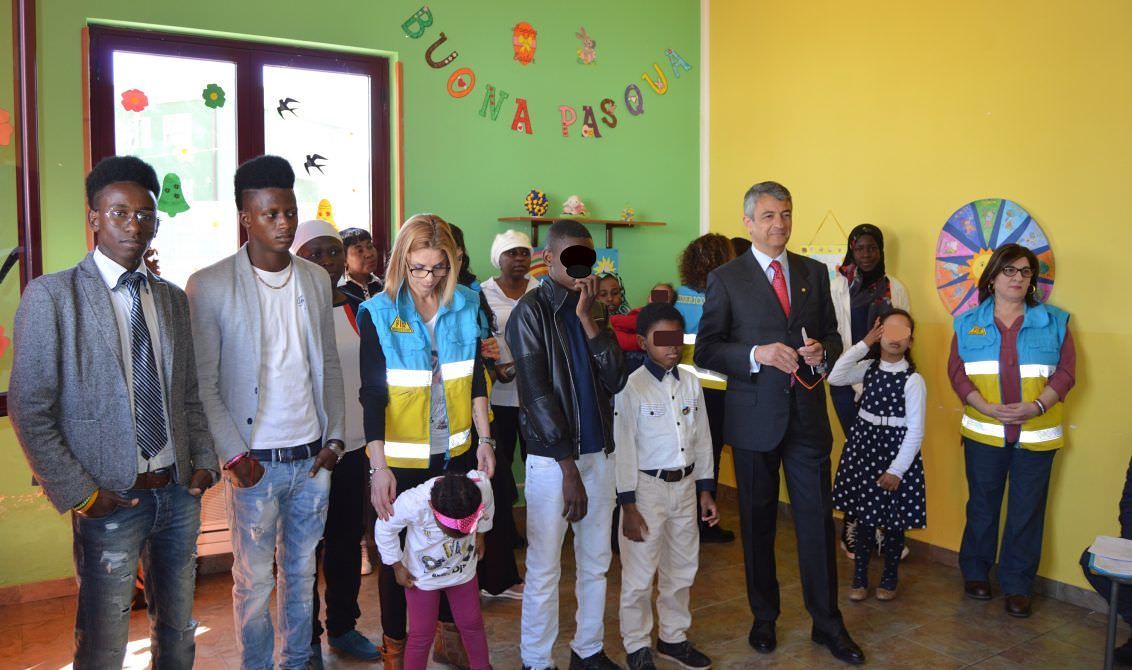 Festa di Pasqua nel Centro migranti di Isola Capo Rizzuto