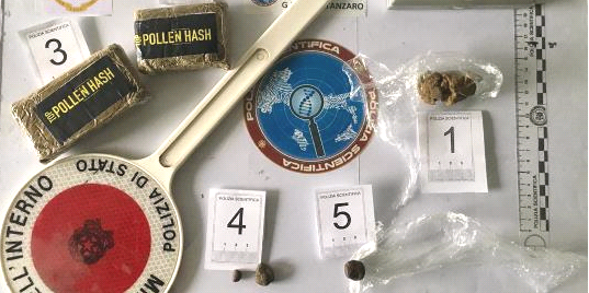 Catanzaro, beccato con 200 grammi di hashish: arrestato