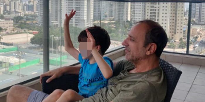 Eitan, mandato di cattura internazionale per il nonno