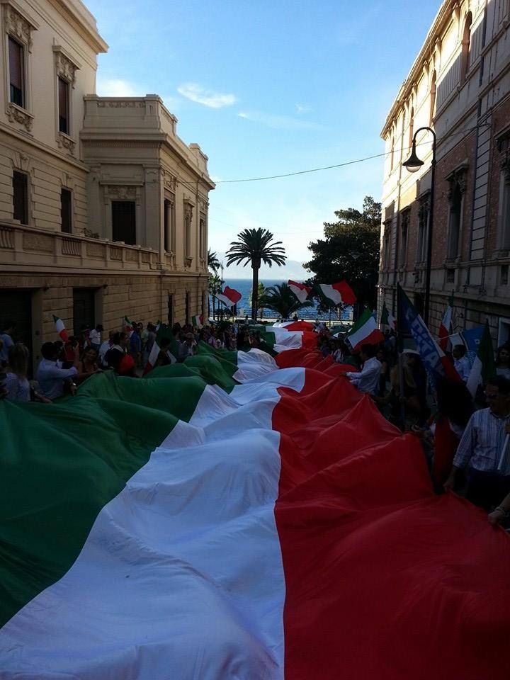 "Fratelli" di Wanda, non degli immigrati