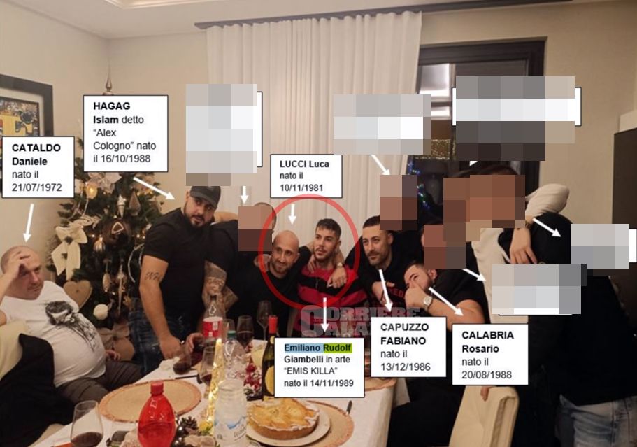 ‘Ndrangheta e curve, nel mirino le frequentazioni di Emis Killa: da Lucci agli esponenti delle cosche calabresi
