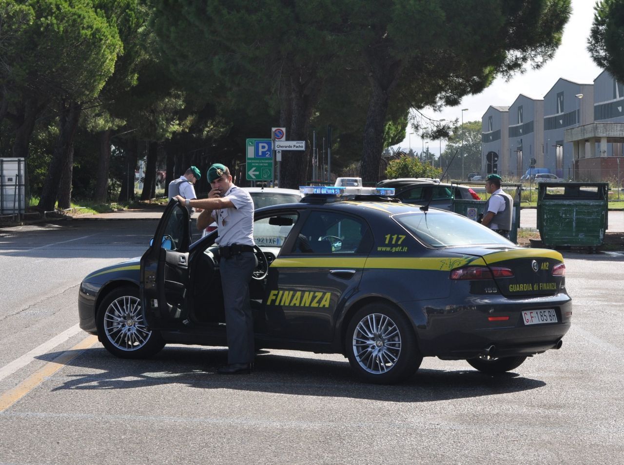 Sequestrati nel Lametino una falegnameria, un opificio industriale e discariche abusive – VIDEO