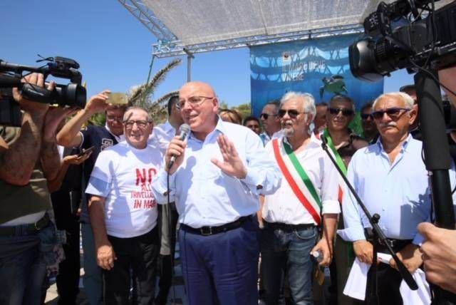 HORROR SHOW | E Mario canta "Bella ciao"