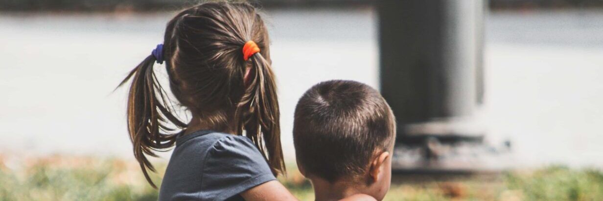 Doppio cognome, Consulta: «Ristabilita l’uguaglianza tra genitori»