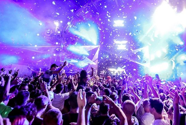 Le minacce del genero del boss: «O mi dai i soldi o il locale a Ibiza»