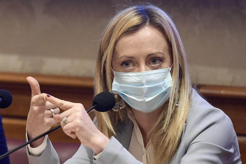 Meloni: «Il miglior candidato in Calabria? Parliamone!»