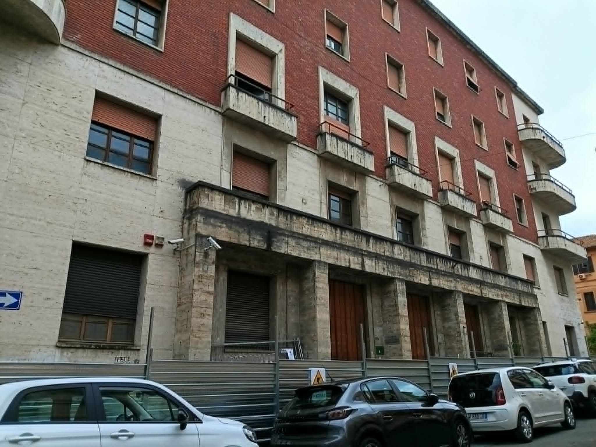 Una strada, tante storie. Così via Isonzo è cambiata come l’anima di Cosenza