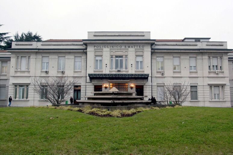 Mamma strangola il figlio di un anno nel Pavese