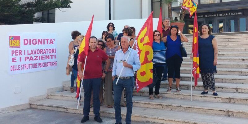 Strutture psichiatriche reggine al collasso, Usb e CooLaP: «Tenere alta l’attenzione»