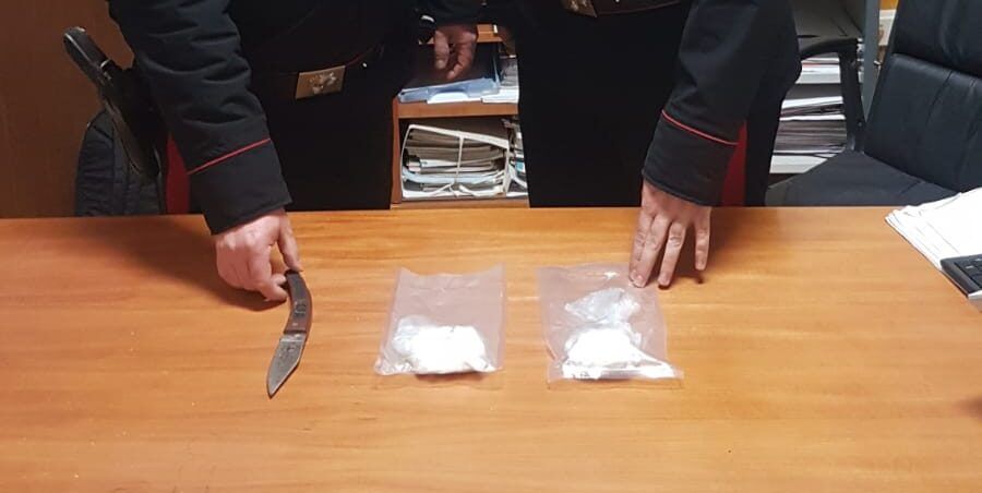 Beccato con 100 grammi di coca, pusher in manette a Catanzaro
