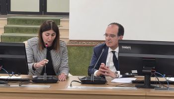 «Quasi un milione l’anno per figure senza reali responsabilità»