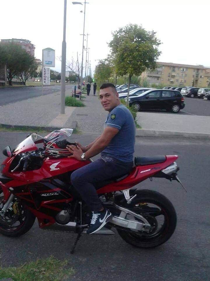 «Taranto ucciso per sbaglio», la verità dei pentiti