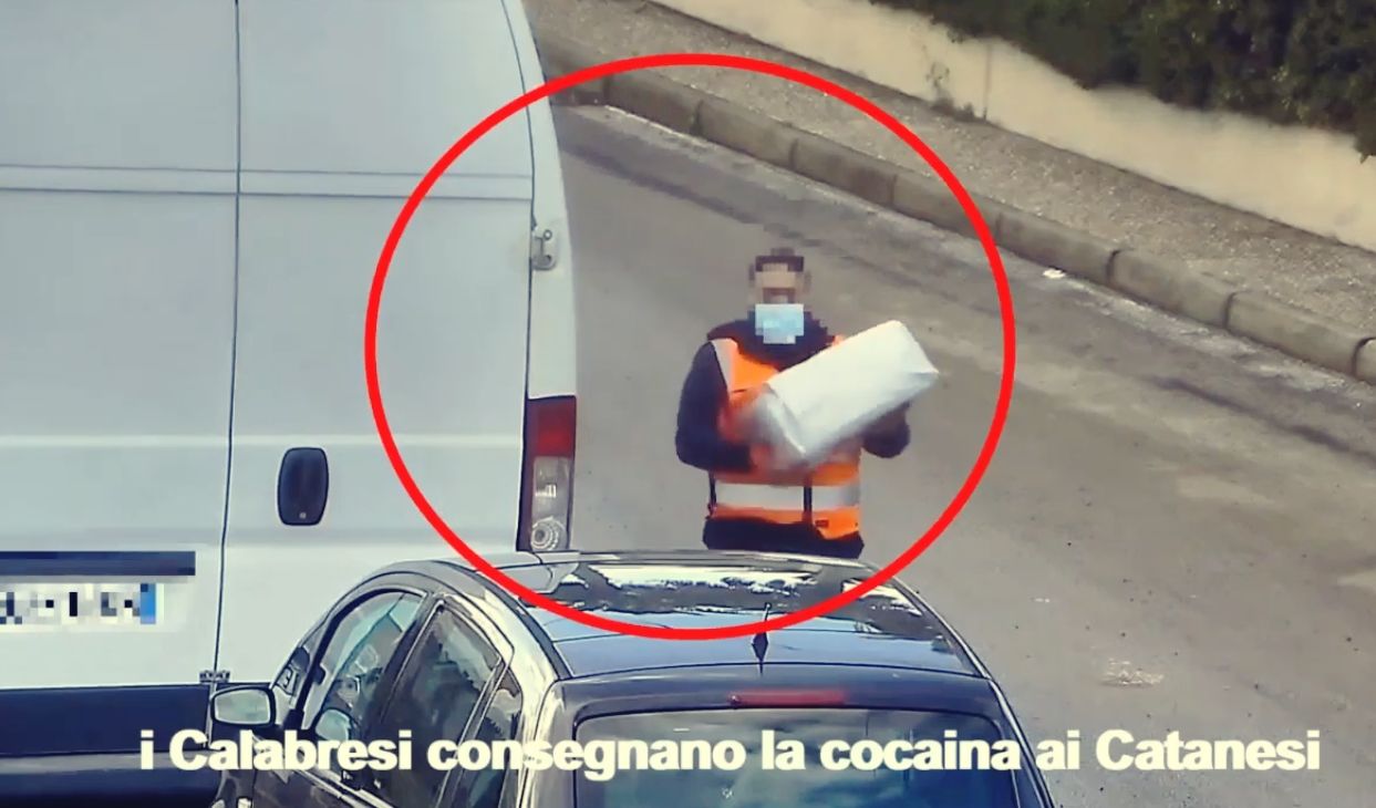 Il “ponte” che già c’è tra Calabria e Sicilia: il business del narcotraffico che “unisce” le due regioni