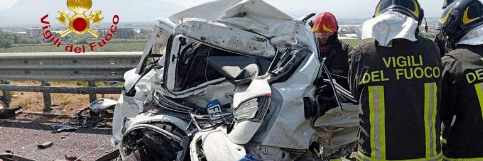 Incidente mortale sull’A2, una delle vittime è il fratello del prefetto di Foggia