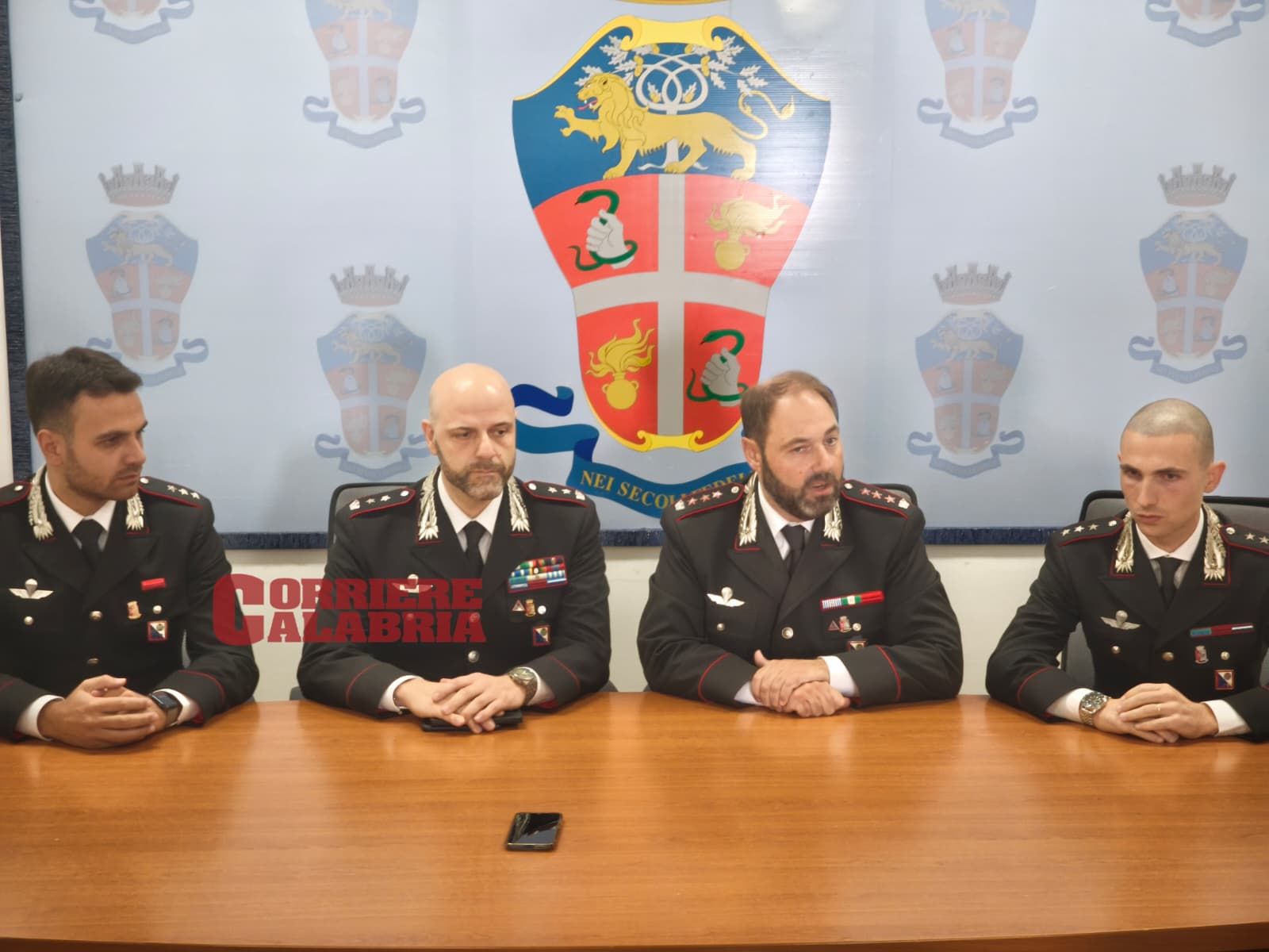 Carabinieri di Vibo, l’Arma presenta i nuovi ufficiali e traccia la rotta: «Controlli su fondi, ambiente e industria boschiva» – FOTO