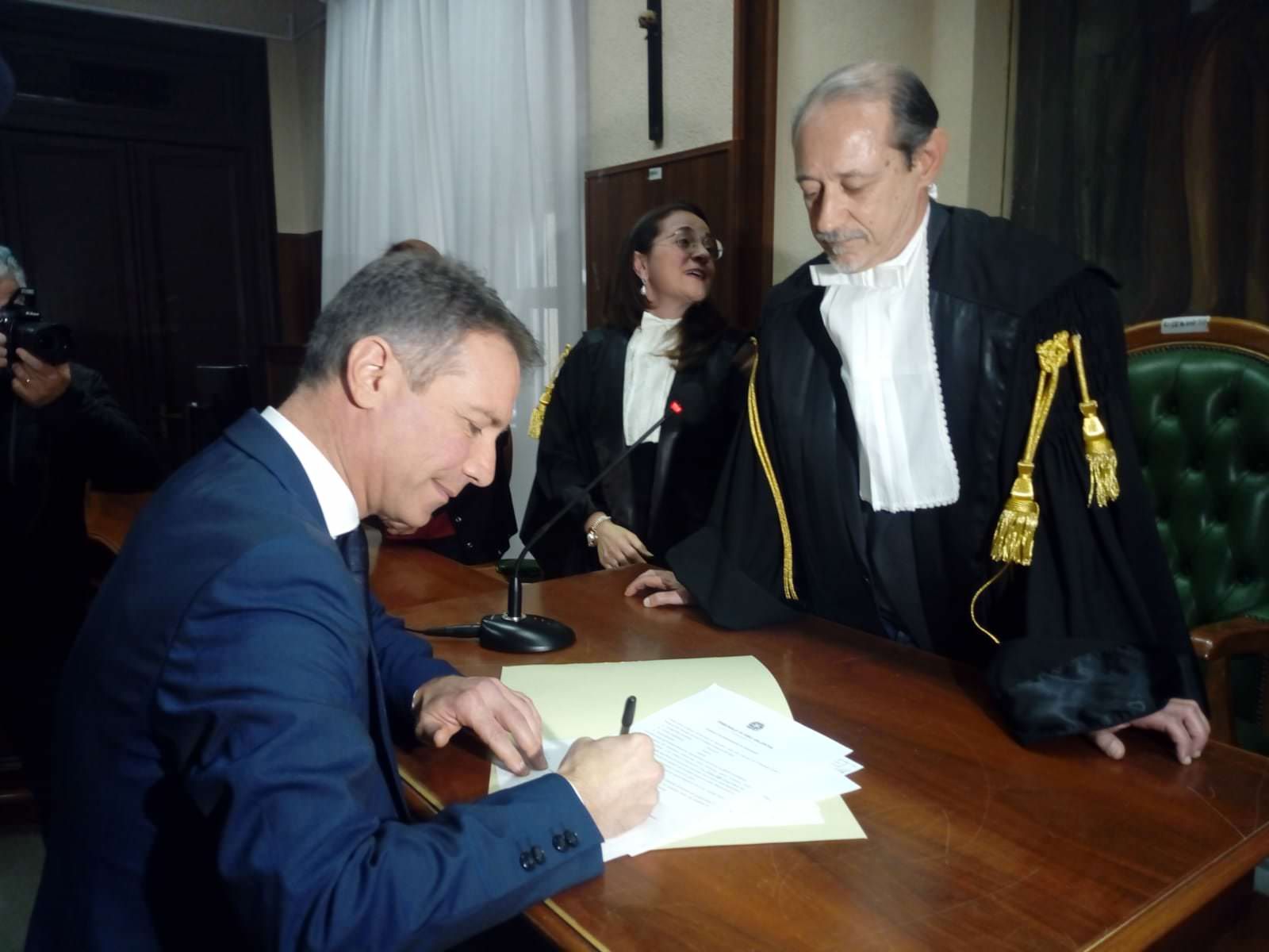 Il primo giorno di Falvo in Procura: «Vibo sarà un avamposto di legalità» – VIDEO