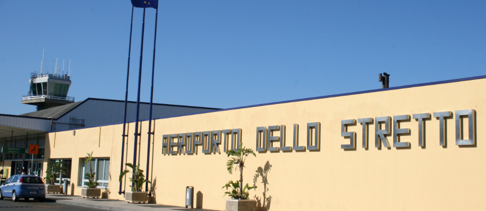 Crisi carburanti negli aeroporti: limiti anche a Reggio Calabria