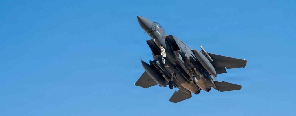 Iran, abbattuto jet Usa: salvo uno dei due piloti