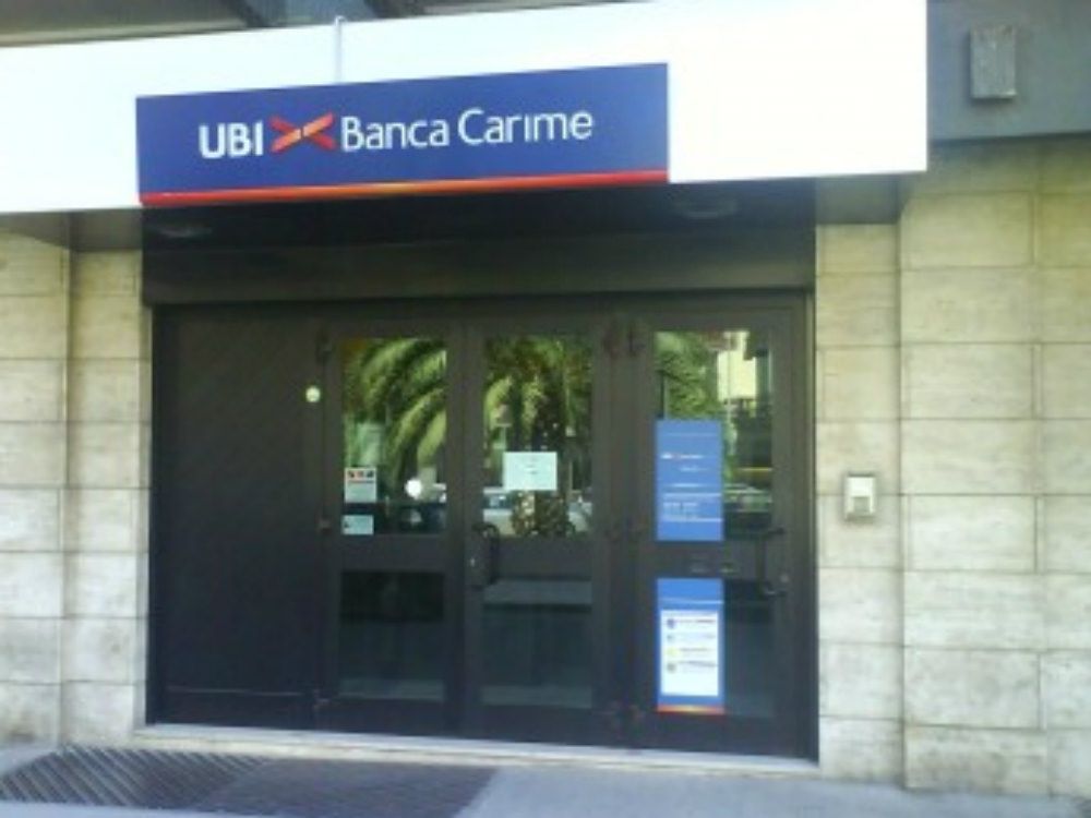 «Chiude la direzione generale di Banca Carime»