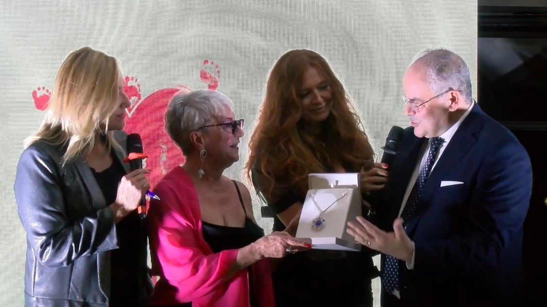 Michele e Antonio Affidato insieme al Premio “Alleati con Te” contro ogni forma di violenza