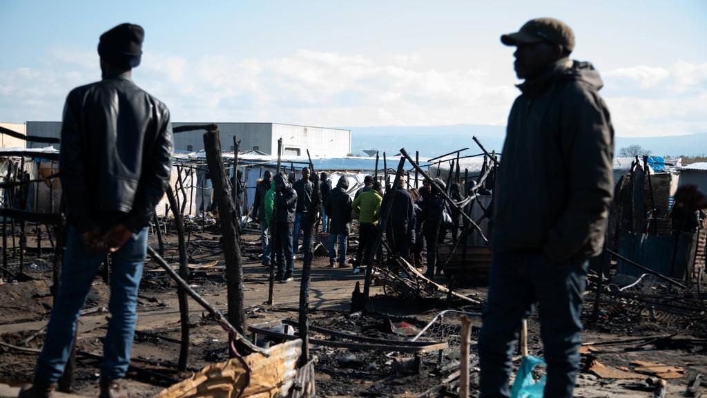 San Ferdinando, macerie (e soluzioni “elettorali”) dopo il rogo