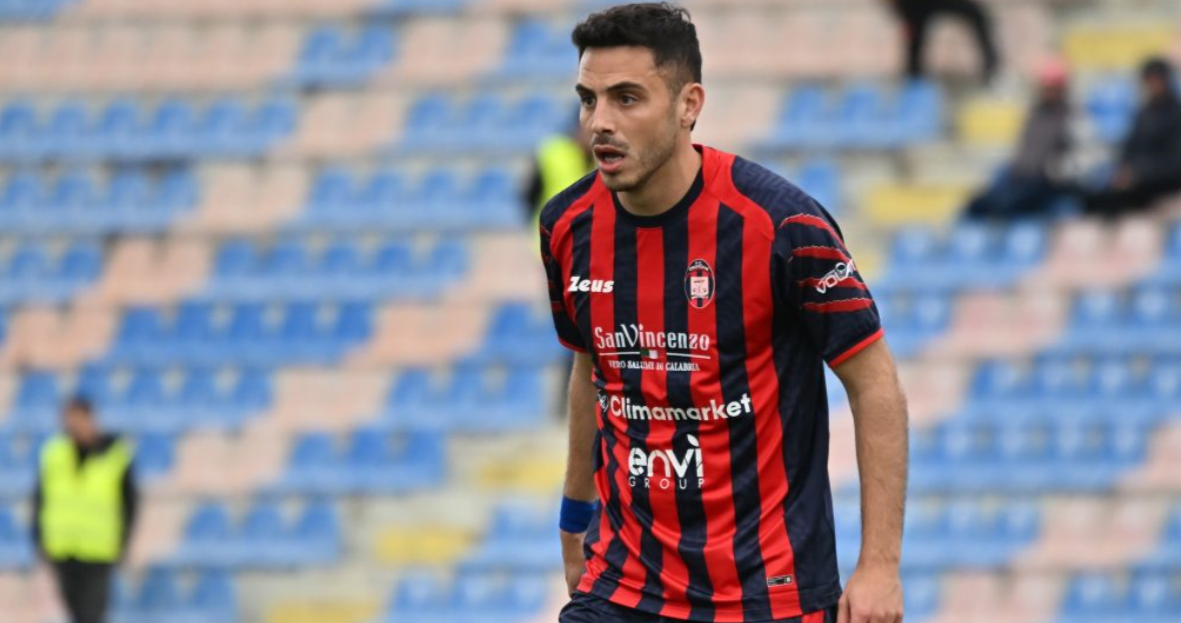 Crotone, sfida al Giugliano per avvicinarsi al meglio ai playoff – PROBABILI FORMAZIONI
