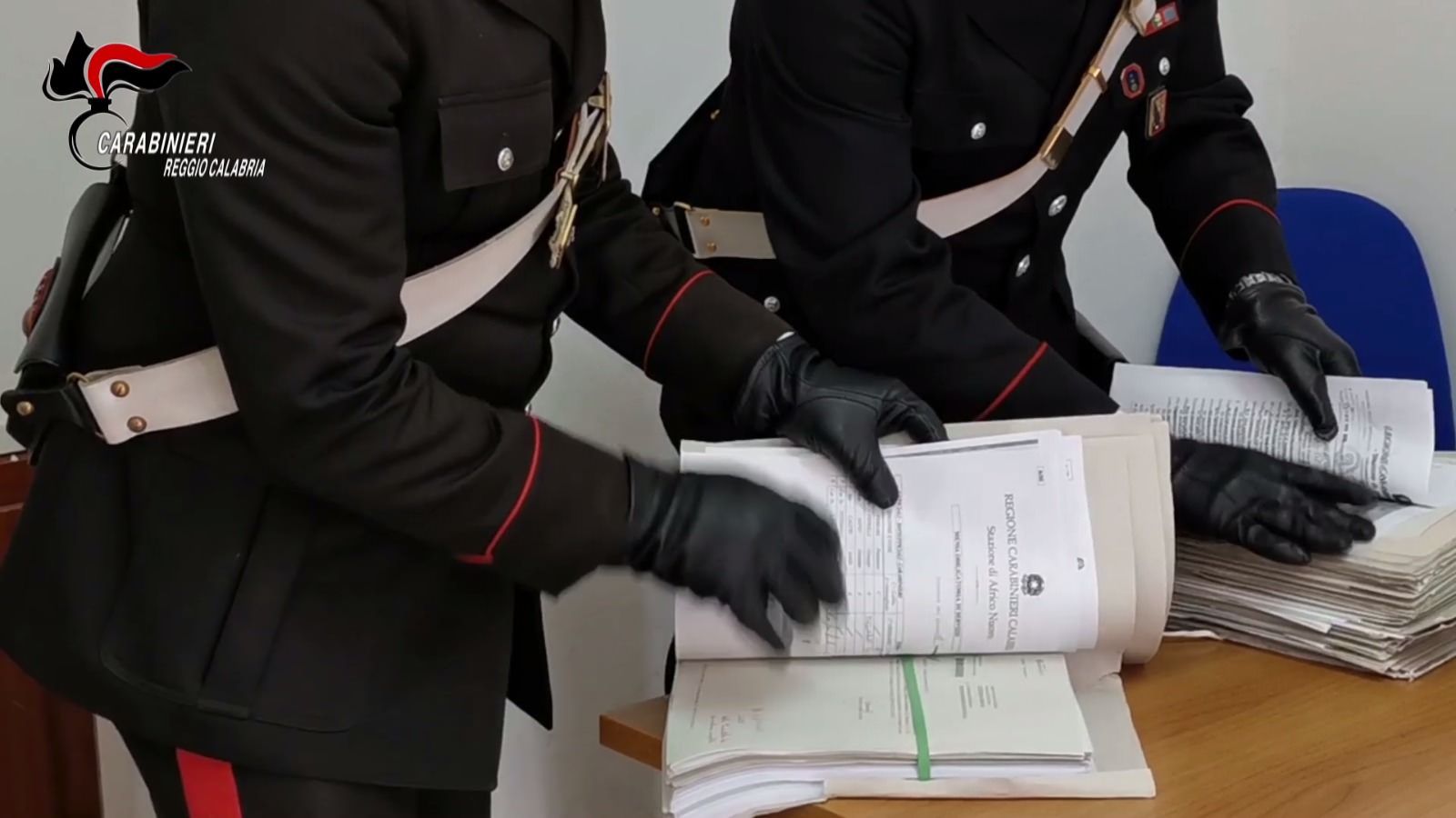 Inps di Caulonia, scoperti 5 “furbetti del cartellino”: sospesi dal pubblico servizio – VIDEO