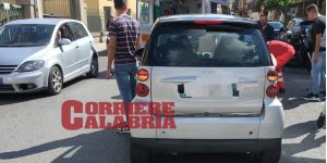 Auto investe pedone nel centro di Vibo Valentia, un ferito
