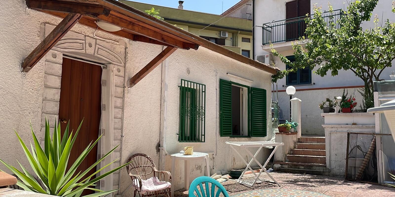 Femminicidio a Mandatoriccio, uccisa una donna di 71 anni. Il marito confessa – VIDEO