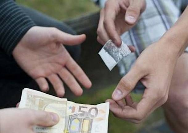 Il business dello spaccio a Casali del Manco, quattro arresti nella “mala Presila”