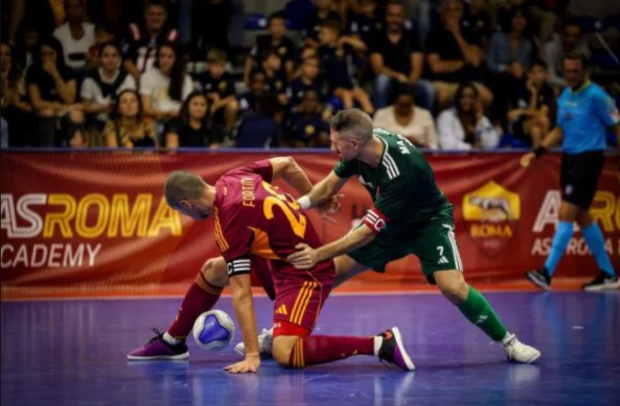 Debutto amaro per la Pirossigeno Cosenza: sfiora il pareggio, ma la Roma vince 2-1