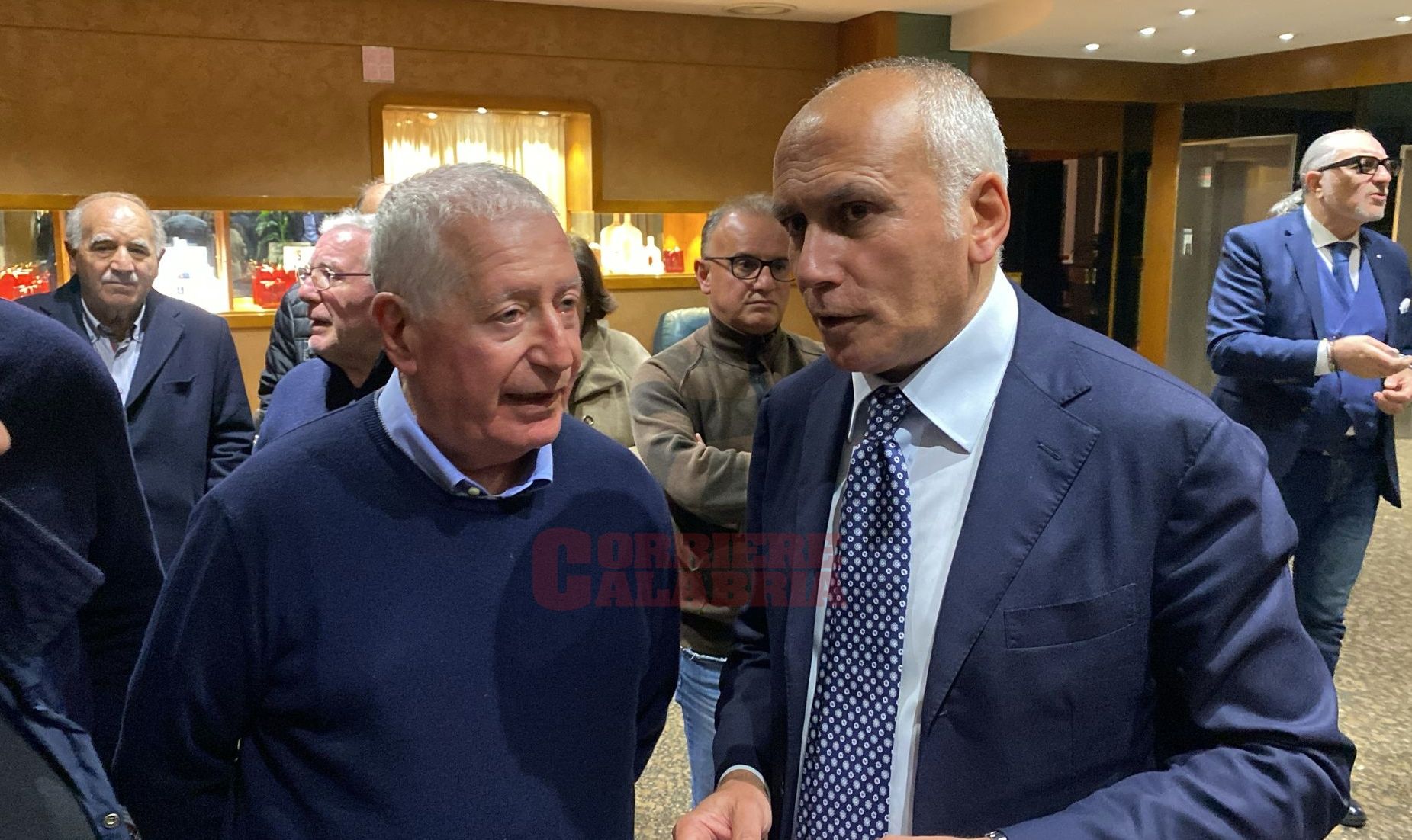 Cosenza, ecco il fronte centro-riformista – con Azione – che mette sul tavolo la forza dei sindaci socialisti