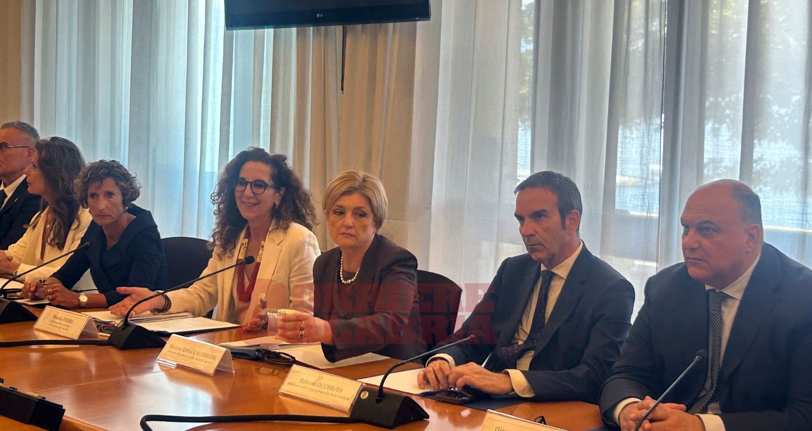 Caporalato, al via il vertice in Prefettura a Reggio. Calderone: «Importante avere tutte le istituzioni attorno al tavolo»