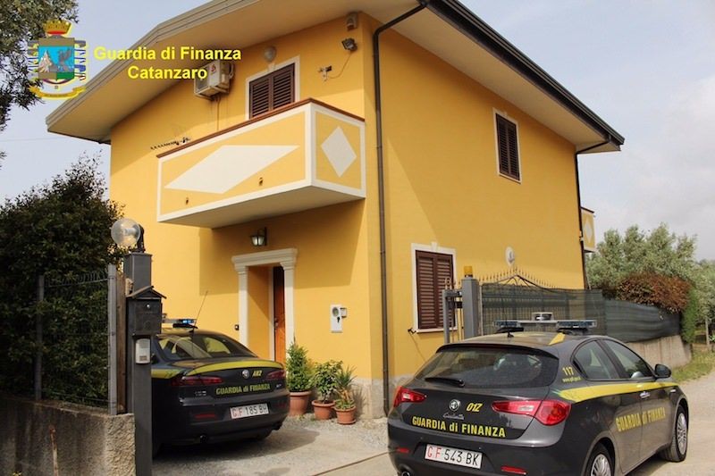 Confisca da 335mila ad un esponente delle cosche lametine