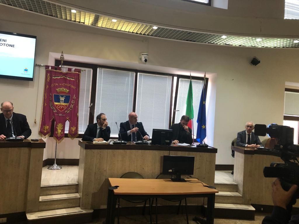 Estrazione del metano a Crotone. C’è l’accordo con Eni: al Comune 16,750 milioni